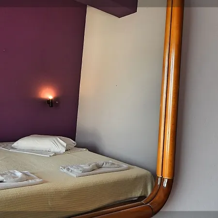 Apartmanhotel Petania & 3*