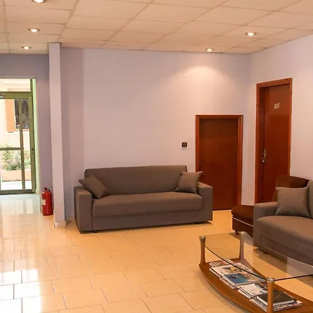 Petania Hotel&apartments 3*