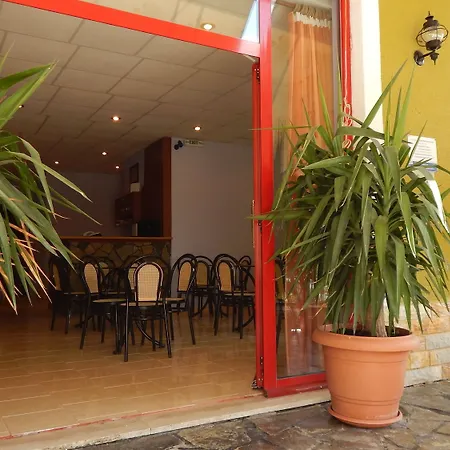 Petania Hotel&apartments Lixouri