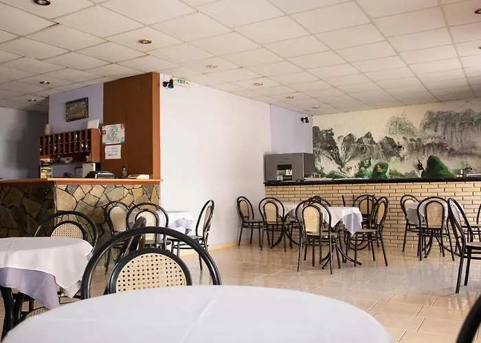 Aparthotel Petania & 3*