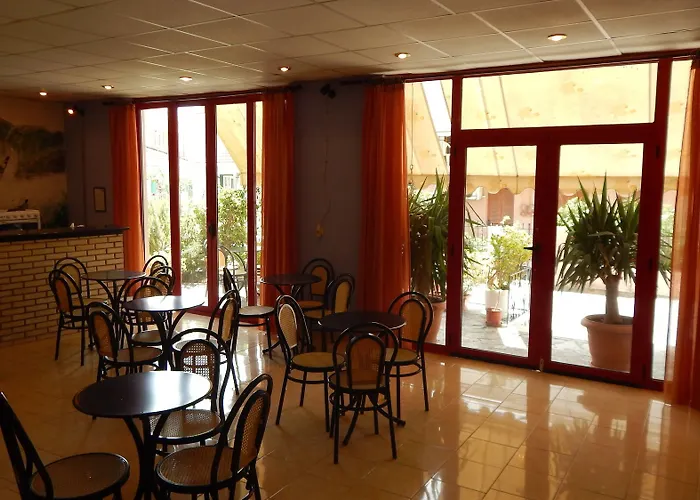 Petania & Aparthotel Lixouri