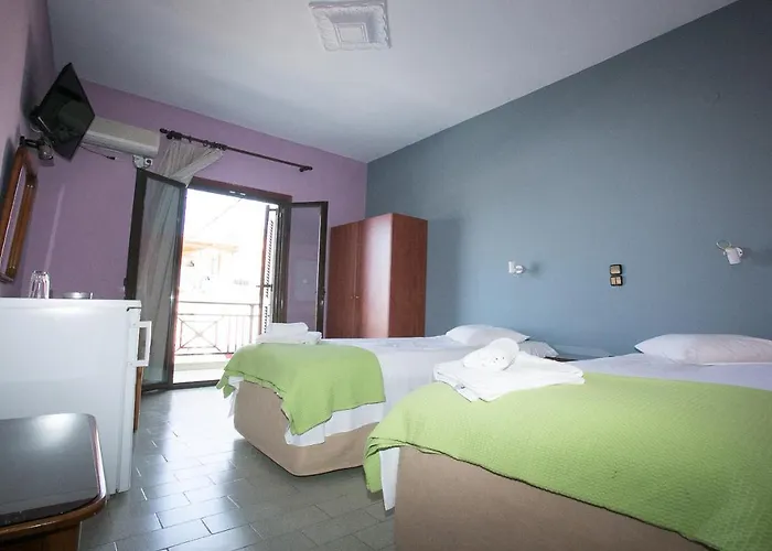 Petania & Apartmanhotel Lixúri