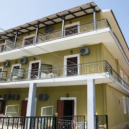 Apart Otel Petania & Lixouri