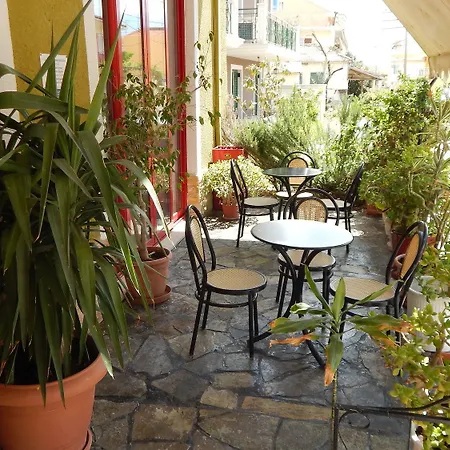 Petania & Apart Otel 3*