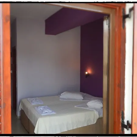 Apart Otel Petania & Lixouri